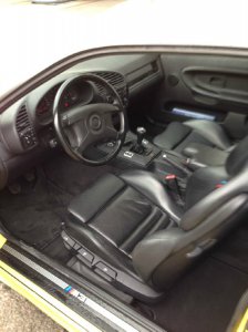 Dakargelber Youngtimer - 3er BMW - E36 Dakargelber Youngtimer - 3er BMW - E36