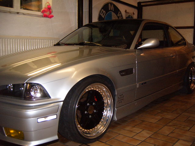 Dreifnfundzwanziger Coupe - 3er BMW - E36