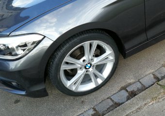 BMW Doppelspeiche 385 Felge in 7.5x18 ET 45 mit Continental Continental Contisportcontact 5 Reifen in 225/40/18 montiert vorn Hier auf einem 1er BMW F21 116d (3-trer) Details zum Fahrzeug / Besitzer