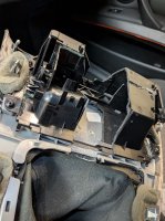 E90 330i - Auf dem Weg zum Alltagssportler - 3er BMW - E90 / E91 / E92 / E93 - Schalthebel 15.jpg