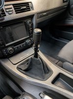 E90 330i - Auf dem Weg zum Alltagssportler - 3er BMW - E90 / E91 / E92 / E93 - Schalthebel 16.jpg