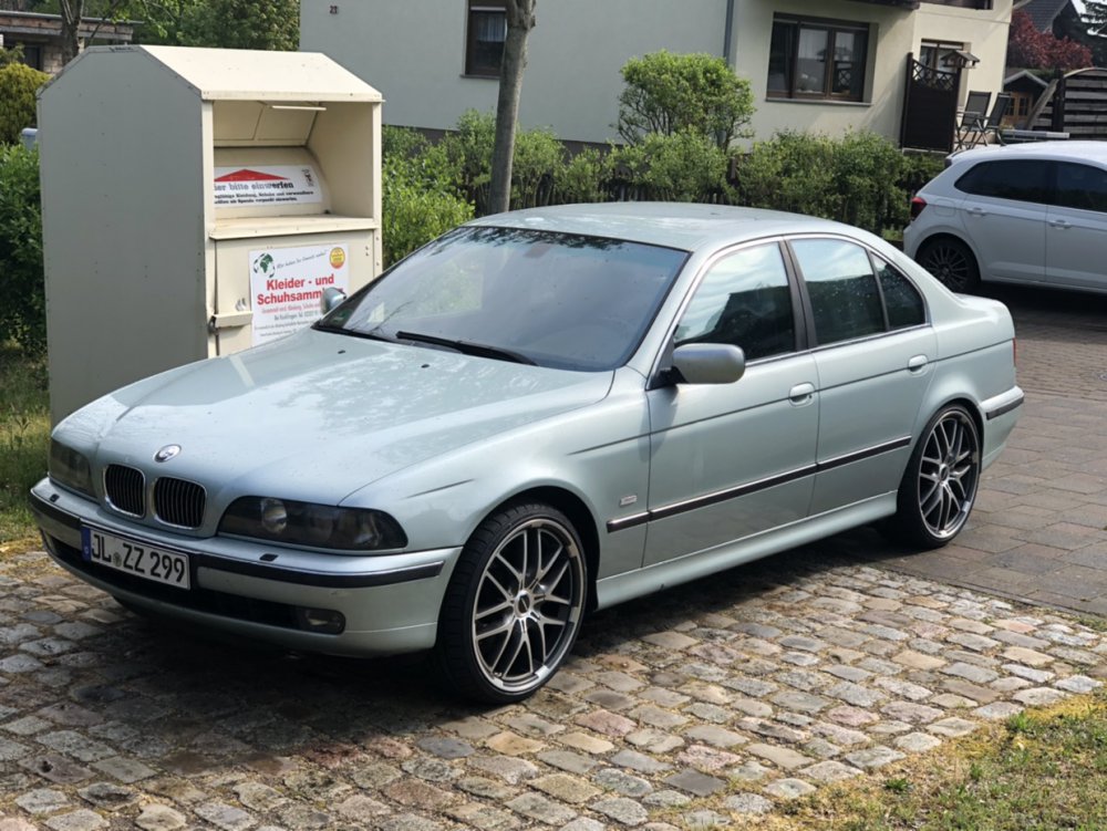 E39, 540i Limousine - 5er BMW - E39