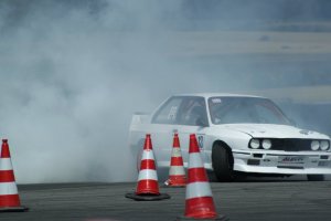 E30 V8 drift - 3er BMW - E30