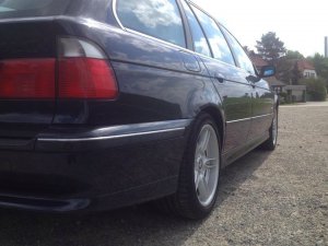 523i Touring mit Raspberry Pi 3 - 5er BMW - E39