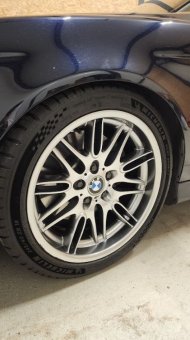 BMW Styling 65 Felge in 8x18 ET 20 mit Michelin Pilot Sport 5 Reifen in 245/40/18 montiert vorn mit 12 mm Spurplatten Hier auf einem 5er BMW E39 M5 (Limousine) Details zum Fahrzeug / Besitzer