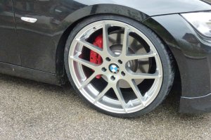 Z-Performance Z07 Felge in 8.5x20 ET 35 mit Hankook  Reifen in 235/30/20 montiert vorn mit 10 mm Spurplatten Hier auf einem 3er BMW E93 335i (Cabrio) Details zum Fahrzeug / Besitzer