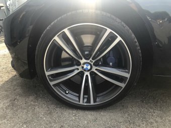 BMW 442M Felge in 8x19 ET 36 mit Bridgestone Potenza S001 Reifen in 225/40/19 montiert vorn Hier auf einem 4er BMW F33 440i (Cabrio) Details zum Fahrzeug / Besitzer