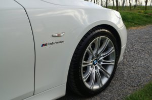 BMW M 135 Felge in 8x18 ET 20 mit Dunlop SportMaxx RT Reifen in 245/40/18 montiert hinten Hier auf einem 5er BMW E61 525i (Touring) Details zum Fahrzeug / Besitzer