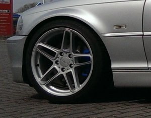 AC Schnitzer Typ III Felge in 8.5x18 ET 43 mit Bridgestone Potenza RE-50 Reifen in 225/40/18 montiert vorn mit 7 mm Spurplatten Hier auf einem 3er BMW E46 330i (Coupe) Details zum Fahrzeug / Besitzer