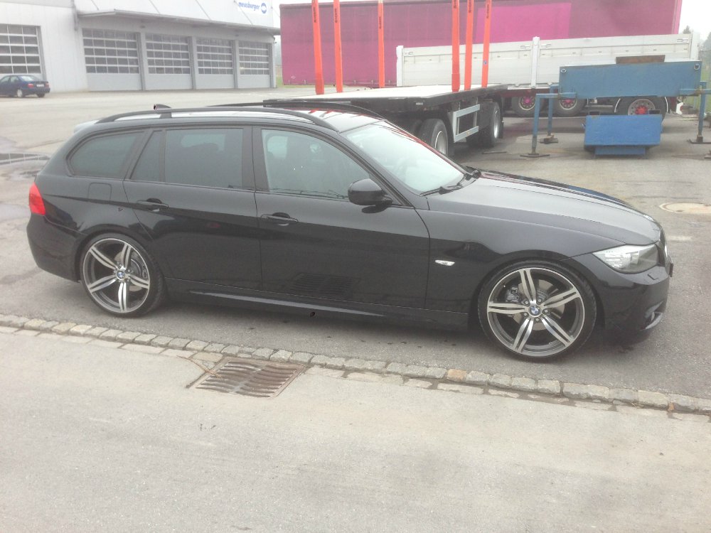 schwarzer Touring aus der Schweiz.. - 3er BMW - E90 / E91 / E92 / E93