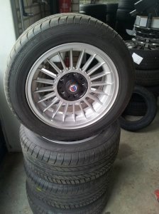 BMW E3 3.0 SA 1972 mit S38B36 - Fotostories weiterer BMW Modelle