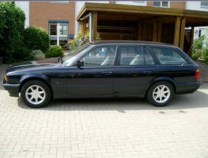 The Transporter - E34 530i touring - 5er BMW - E34 The Transporter - E34 530i touring - 5er BMW - E34