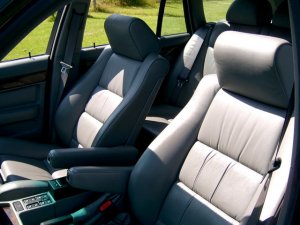 The Transporter -  E34 530i touring - 5er BMW - E34
