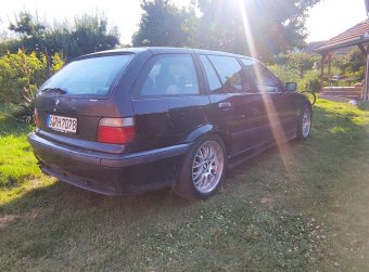 320i Cosmosschwarzes Erbstück - 3er BMW - E36 320i Cosmosschwarzes Erbstück - 3er BMW - E36