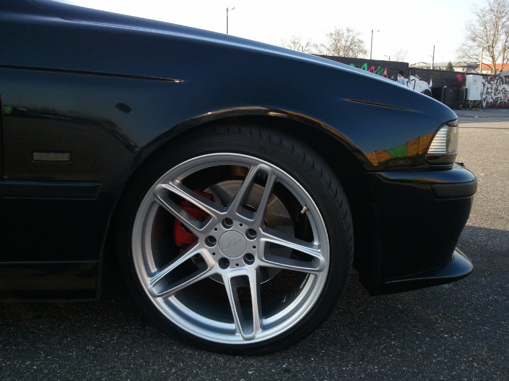 535i - 5er BMW - E39