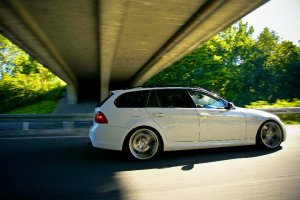 335i Performance Bomber - 3er BMW - E90 / E91 / E92 / E93