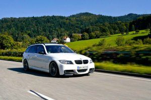 335i Performance Bomber - 3er BMW - E90 / E91 / E92 / E93