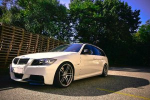 335i Performance Bomber - 3er BMW - E90 / E91 / E92 / E93