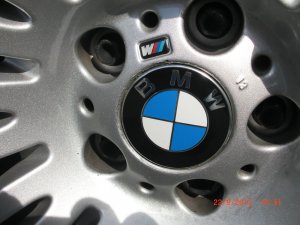 BMW Sternspeiche M-172 Felge in 8.5x19 ET  mit Dunlop SP Sport 01 Runflat Reifen in 245/35/19 montiert hinten Hier auf einem 5er BMW E61 530d (Touring) Details zum Fahrzeug / Besitzer