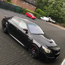 E60 M5 Black Beauty - 5er BMW - E60 / E61