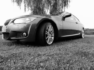 BMW E92 325 3l - 3er BMW - E90 / E91 / E92 / E93 BMW E92 325 3l - 3er BMW - E90 / E91 / E92 / E93
