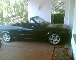 E30 325i Cabrio - 3er BMW - E30 E30 325i Cabrio - 3er BMW - E30