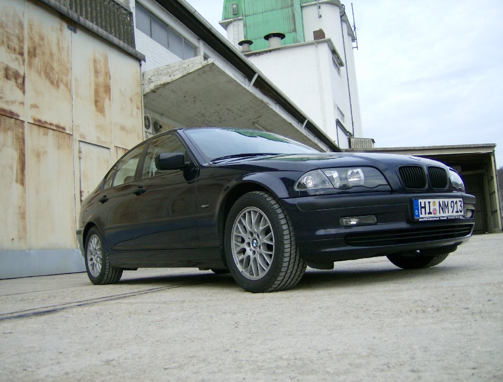 E46 318i (Blue Insane) - 3er BMW - E46