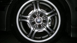 BMW M68 Felge in 7.5x17 ET 41 mit Hankook Ventus V12 evo Reifen in 225/45/17 montiert vorn Hier auf einem 3er BMW E36 316i (Compact) Details zum Fahrzeug / Besitzer