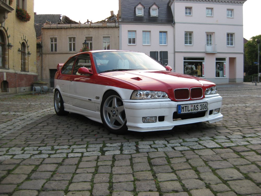 E36 Compact ROT-WEISS - 3er BMW - E36