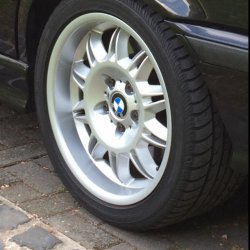 BMW M Doppelspeiche Felge in 8.5x17 ET 41 mit Fulda Exelero Reifen in 245/40/17 montiert hinten Hier auf einem 3er BMW E36 M3 3.2 (Touring) Details zum Fahrzeug / Besitzer