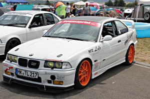 Reisegruppe Hsslich beim Asphaltfieber 2015 - Fotos von Treffen & Events