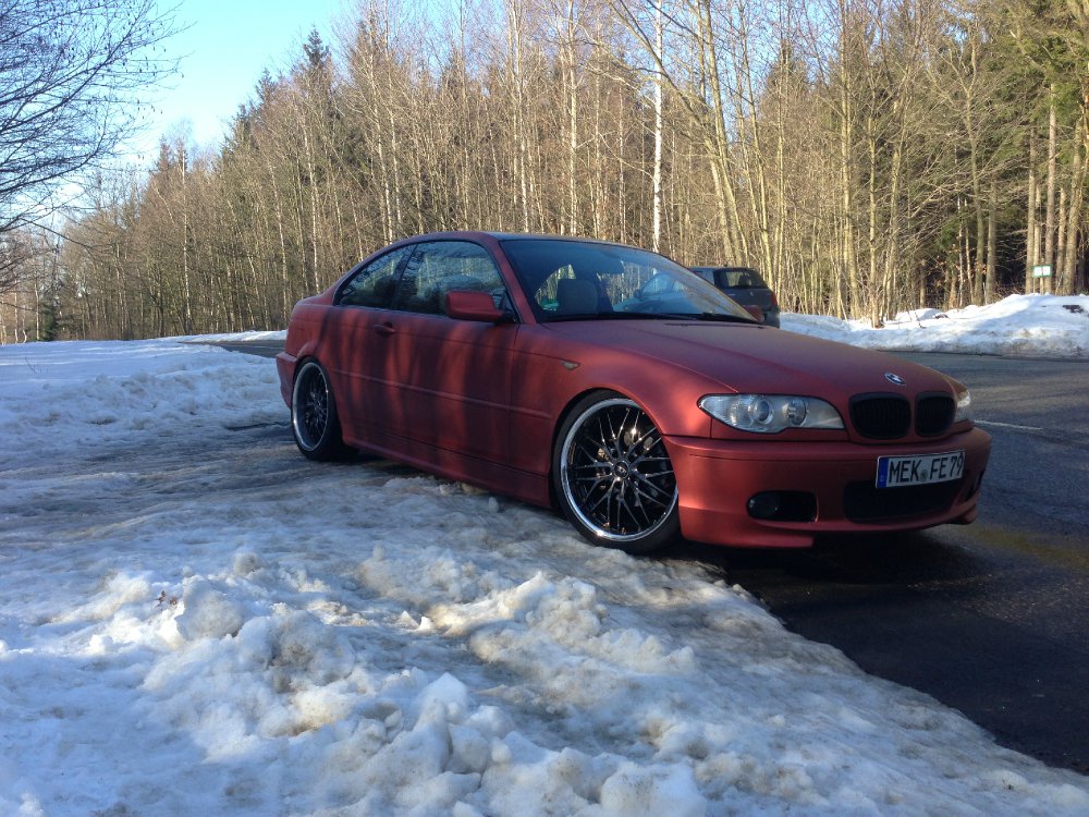 Nico's E46 Coup - erstrahlt jetzt in rot matt - 3er BMW - E46