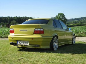 Phönix Gelb sedan, 2023 on the road again - 3er BMW - E36 Phönix Gelb sedan, 2023 on the road again - 3er BMW - E36