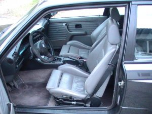 BMW M3 E30 diamantschwarzmet. - 3er BMW - E30
