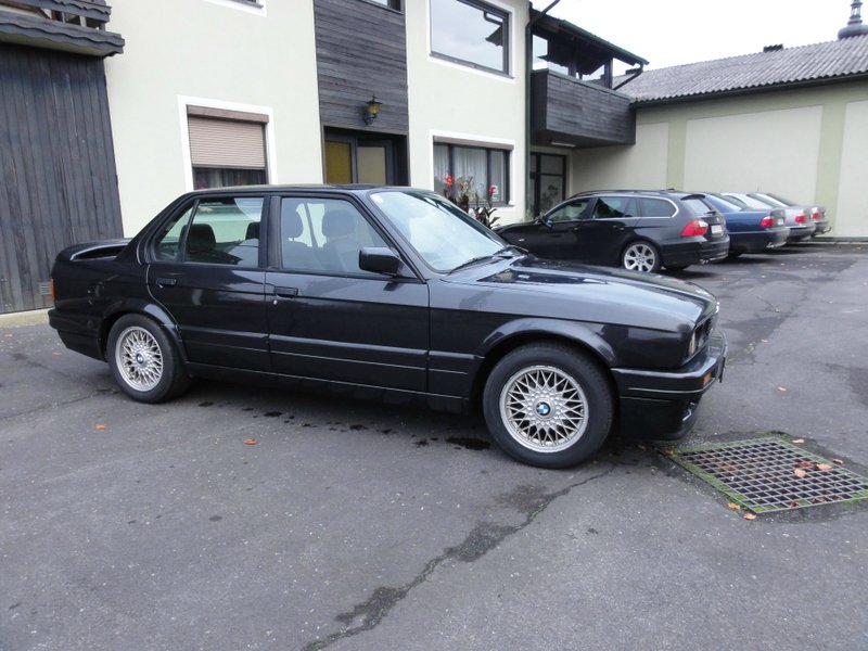 BMW 325i E30 - 3er BMW - E30