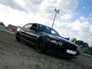 E38 740iL dipped by DipYourCar.eu.com - Fotostories weiterer BMW Modelle