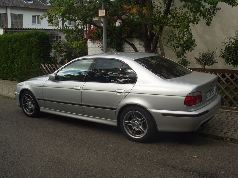 BMW 540i V8 - 5er BMW - E39