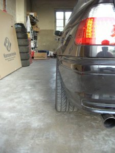 BMW-Syndikat Fotostori
																	<br class=