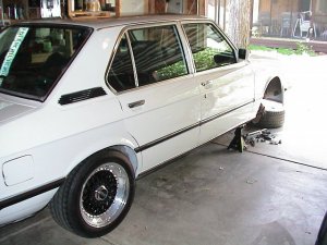 Neuaufbau BMW E12 - Fotostories weiterer BMW Modelle