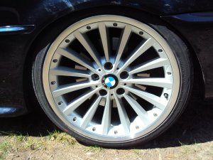 BMW Styling 198 Felge in 9x19 ET 39 mit kumho Ecstale Reifen in 255/30/19 montiert hinten mit folgenden Nacharbeiten am Radlauf: Kanten gebrdelt Hier auf einem 3er BMW E46 330i (Cabrio) Details zum Fahrzeug / Besitzer