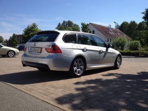 BMW 320D - 3er BMW - E90 / E91 / E92 / E93 BMW 320D - 3er BMW - E90 / E91 / E92 / E93