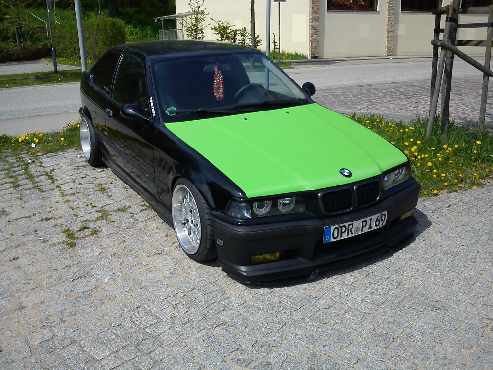 black and green - 3er BMW - E36