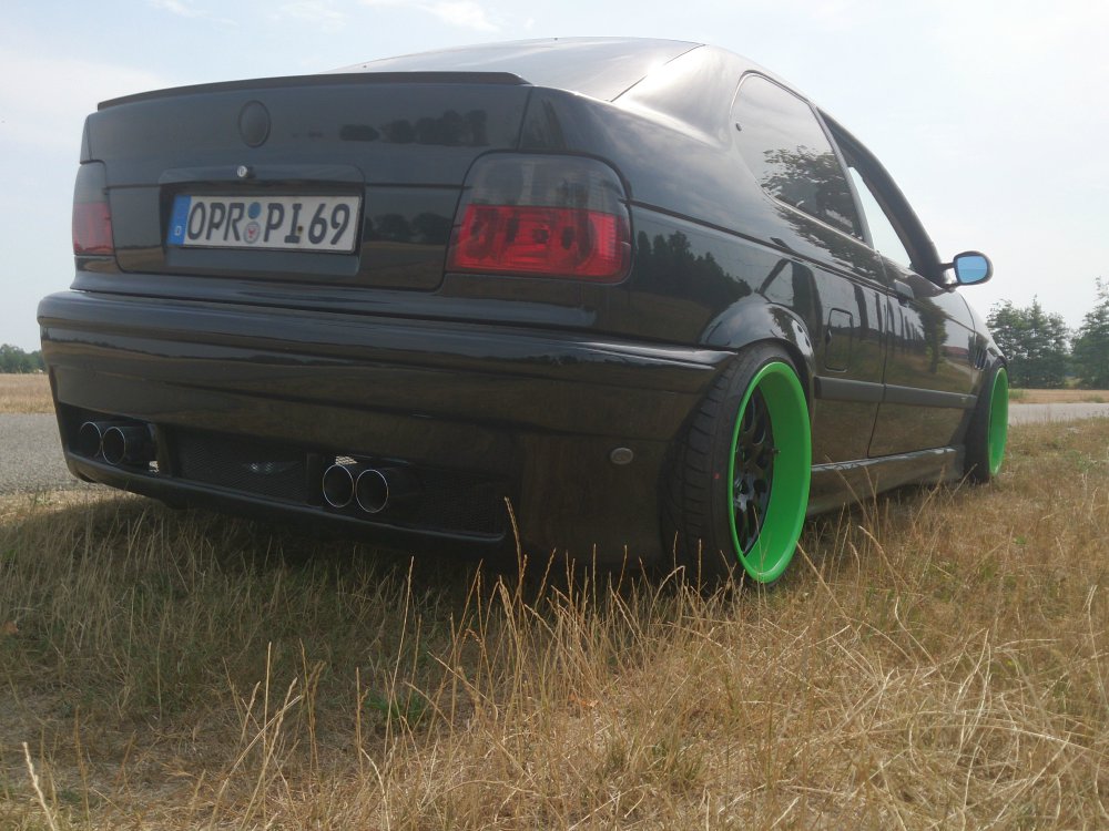 black and green - 3er BMW - E36