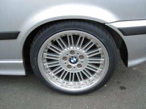 BMW Styling 86 Felge in 8x17 ET 20 mit Hankook Ventus V12 Reifen in 215/40/17 montiert vorn Hier auf einem 3er BMW E36 323ti (Compact) Details zum Fahrzeug / Besitzer