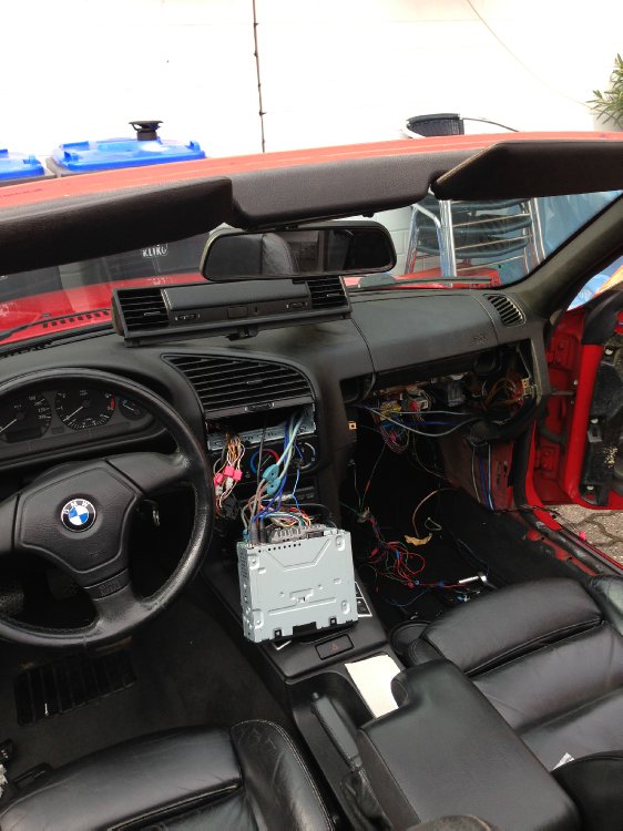 E36 320i Cabrio Red/Black - 3er BMW - E36