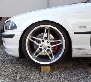 330i Touring - 3er BMW - E46 330i Touring - 3er BMW - E46