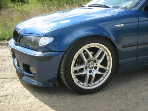 BMW Styling 71 Felge in 8x18 ET  mit Falken ziex Reifen in 225/40/18 montiert vorn mit 15 mm Spurplatten und mit folgenden Nacharbeiten am Radlauf: Kanten gebrdelt Hier auf einem 3er BMW E46 318i (Limousine) Details zum Fahrzeug / Besitzer