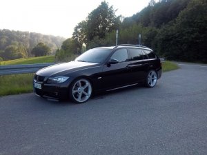 330d Touring M-Paket - 3er BMW - E90 / E91 / E92 / E93