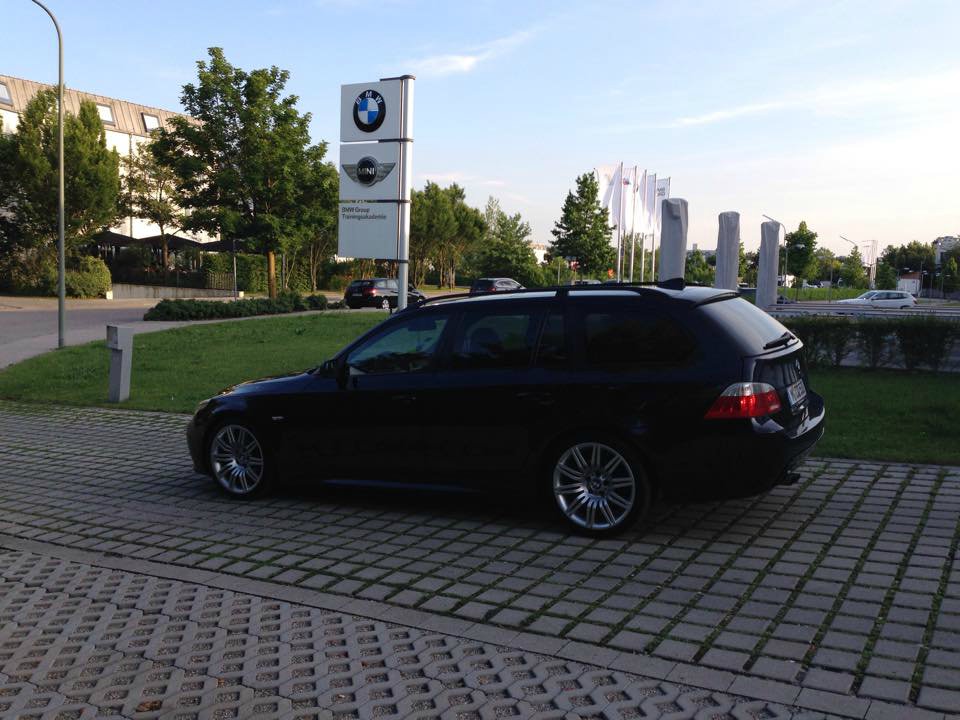 BMW E61 530i CarbonBlack - 5er BMW - E60 / E61