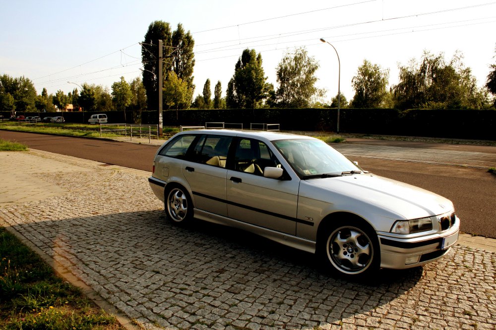 328iA Touring - 3er BMW - E36